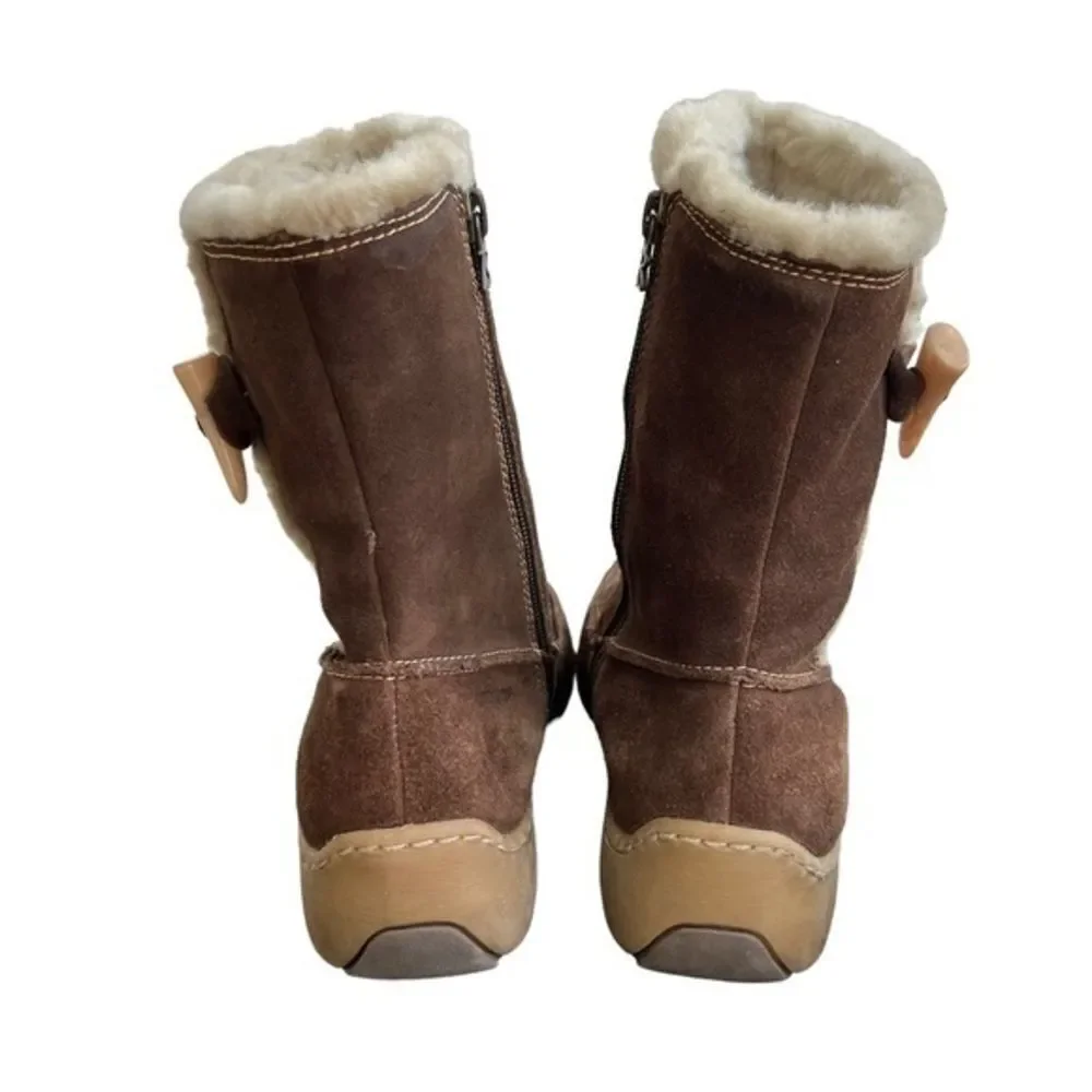 Brilliant waterproof brown suede Faux Fur lined boots size 8